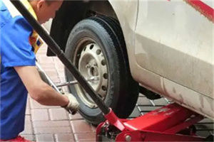 元宝山区附近拖车24小时服务热线电话